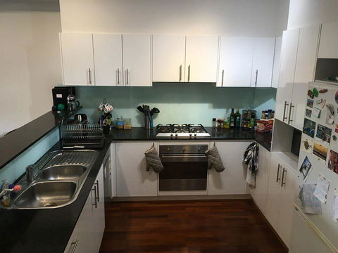 Modern House Close To Sydneys Vibrant Newtown Area - Accommodation in Brisbane 2