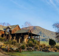 Mountain Grass Lodge 2 bedroom - Accommodation in Brisbane
