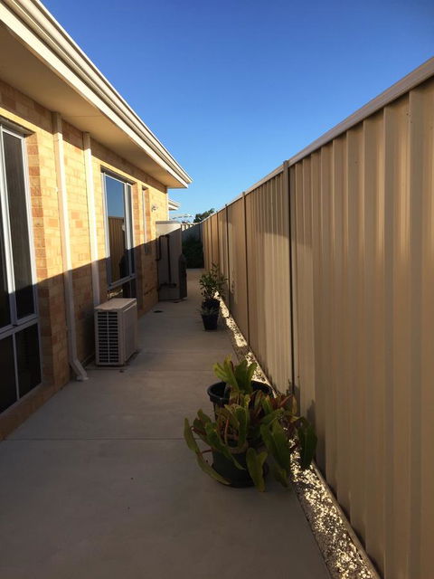 Lakeside Views - Accommodation in Brisbane 11