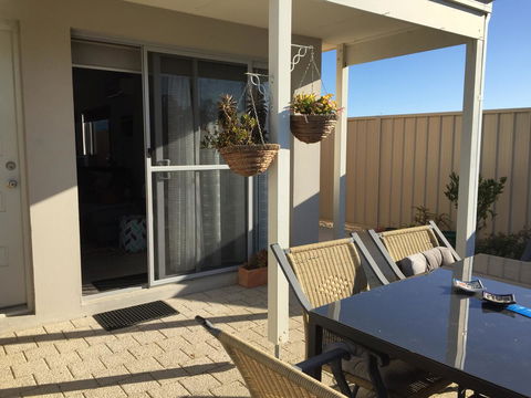 Lakeside Views - Accommodation in Brisbane 12
