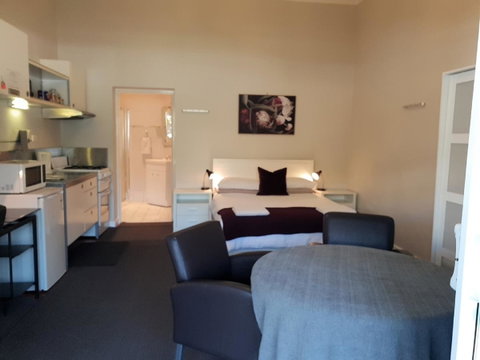 Stirling Apartments - Studio 1 - Accommodation in Brisbane 4