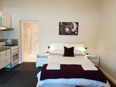 Stirling Apartments - Studio 1 - Accommodation in Brisbane 8