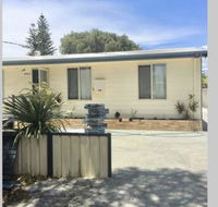 Jbay beach shack - Accommodation in Brisbane