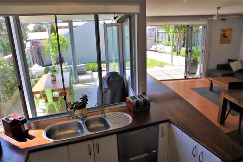 Fremantle Heritage Home For You To Enjoy! - Accommodation in Brisbane 7