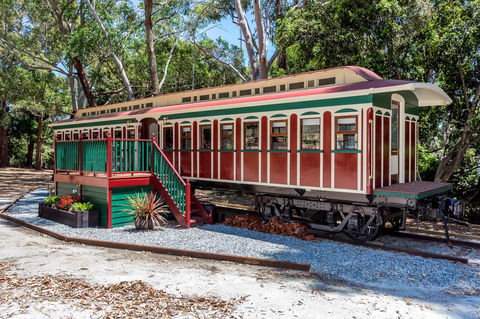 Quiet Escapes Cottages - Accommodation in Brisbane 13
