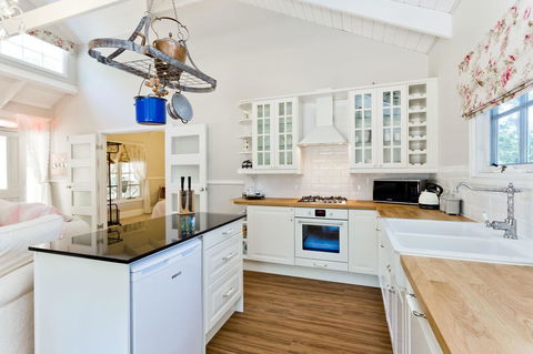 Quiet Escapes Cottages - Accommodation in Brisbane 21