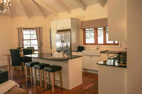 Quiet Escapes Cottages - Accommodation in Brisbane 25