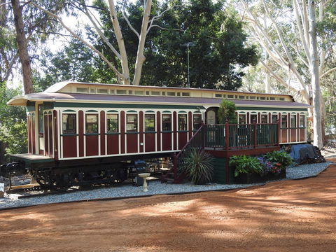 Quiet Escapes Cottages - Accommodation in Brisbane 1