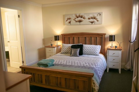Quiet Escapes Cottages - Accommodation in Brisbane 24