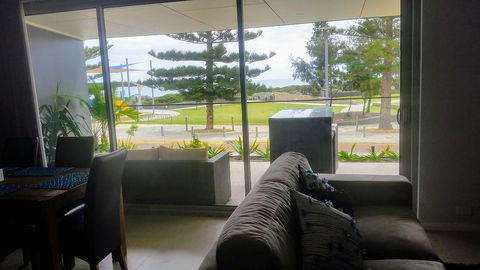 Mandurah Beach Front Apartment - Accommodation in Brisbane 3
