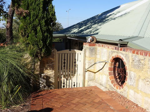 The Blacksmiths Cottage - Accommodation in Brisbane 20