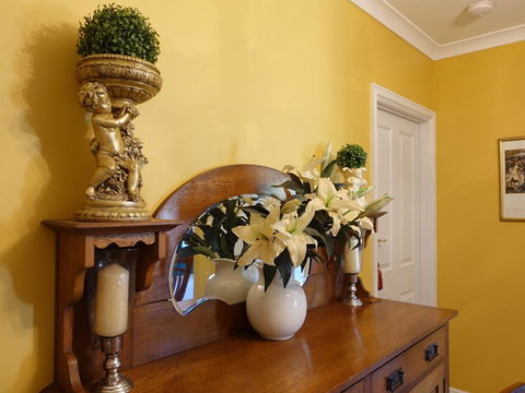 The Blacksmiths Cottage - Accommodation in Brisbane 10