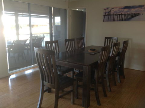 Waterside Canal Dreams - Accommodation in Brisbane 24
