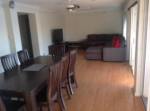 Waterside Canal Dreams - Accommodation in Brisbane 27