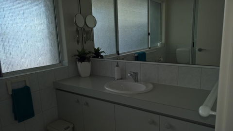 Waterside Canal Dreams - Accommodation in Brisbane 18