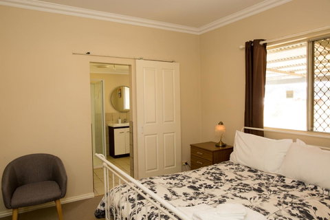 Yvonnes Rest Holiday Home - Accommodation in Brisbane 3