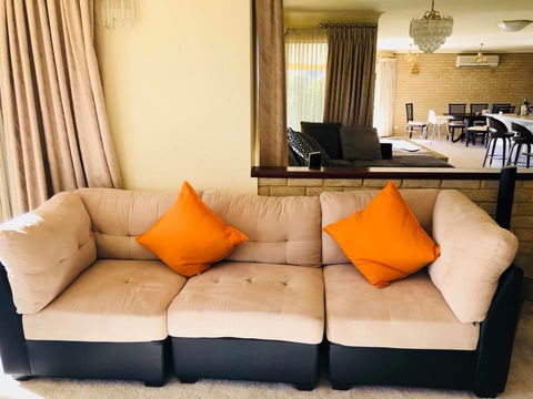 LA ANCHOR ON THE CANALS (MANDURAH) - Accommodation in Brisbane 2