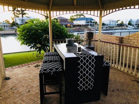 LA ANCHOR ON THE CANALS (MANDURAH) - Accommodation in Brisbane 9
