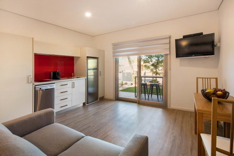 Latitude20 The Dunes - Accommodation in Brisbane 3