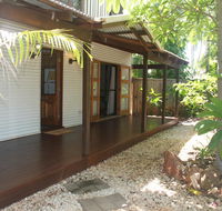 Beach House on Fox - Accommodation in Brisbane