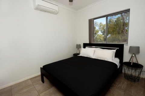 Latitude20 Searipple Rd - Accommodation in Brisbane 4