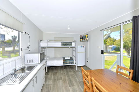 Mandurah Coastal Holiday Park - Accommodation in Brisbane 17