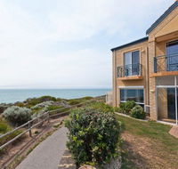 Caravel Beach House Mandurah - Accommodation in Brisbane