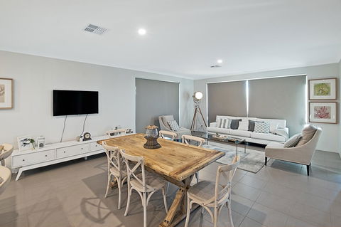 Into The Blue - Accommodation in Brisbane 5