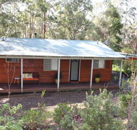 Francisca's Cottage - Accommodation in Brisbane