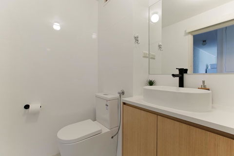 SEA BREEZE â€“ Between Cottesloe Beach & Swan River - Accommodation in Brisbane 3