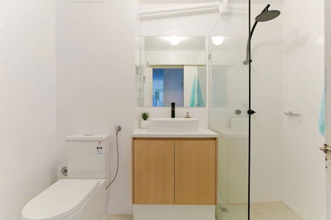 SEA BREEZE â€“ Between Cottesloe Beach & Swan River - Accommodation in Brisbane 5