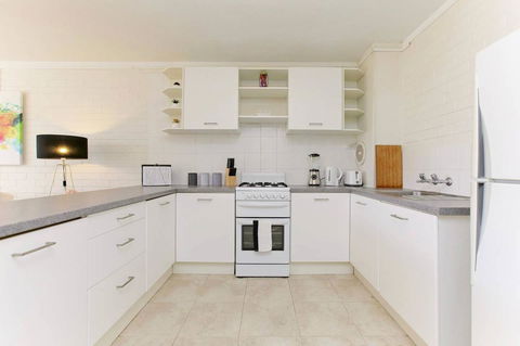 SEA BREEZE â€“ Between Cottesloe Beach & Swan River - Accommodation in Brisbane 15