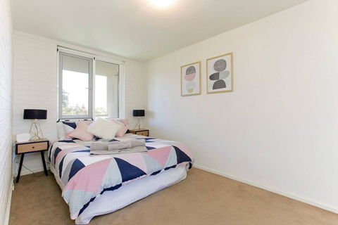SEA BREEZE â€“ Between Cottesloe Beach & Swan River - Accommodation in Brisbane 6