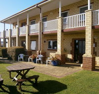Baywatch Manor Augusta - Accommodation in Brisbane