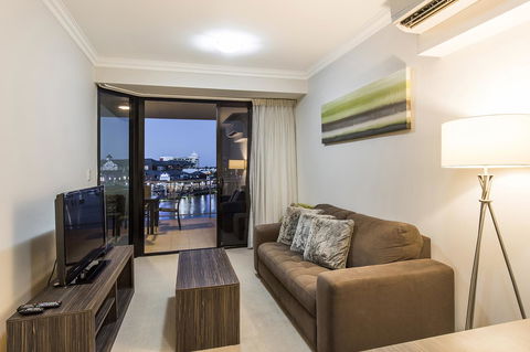 Dolphin Quay Apartments - Accommodation in Brisbane 20