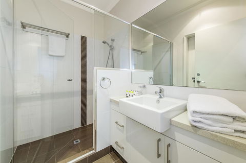 Dolphin Quay Apartments - Accommodation in Brisbane 42