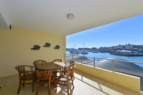 Dolphin Quay Apartments - Accommodation in Brisbane 14