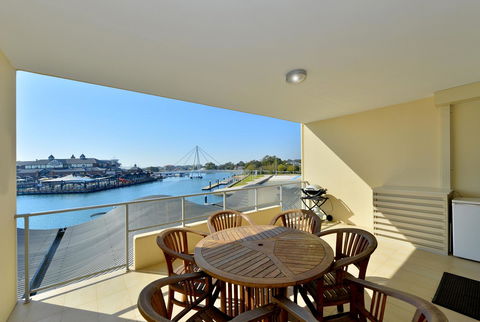 Dolphin Quay Apartments - Accommodation in Brisbane 15