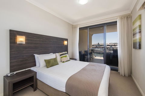 Dolphin Quay Apartments - Accommodation in Brisbane 29