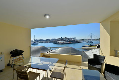 Dolphin Quay Apartments - Accommodation in Brisbane 8