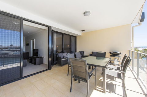 Dolphin Quay Apartments - Accommodation in Brisbane 27