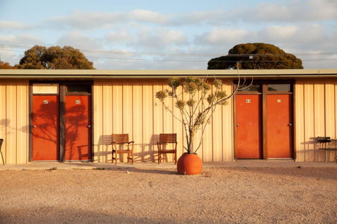 EUCLA MOTOR HOTEL - Accommodation in Brisbane 7
