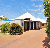 Osprey Holiday Village Unit 119 - Close to the pool