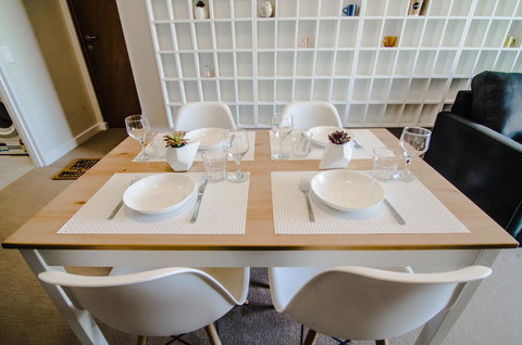 Boutique Carousel Apartment - Accommodation in Brisbane 13