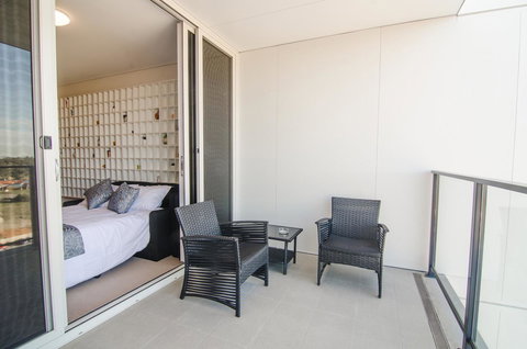 Boutique Carousel Apartment - Accommodation in Brisbane 10