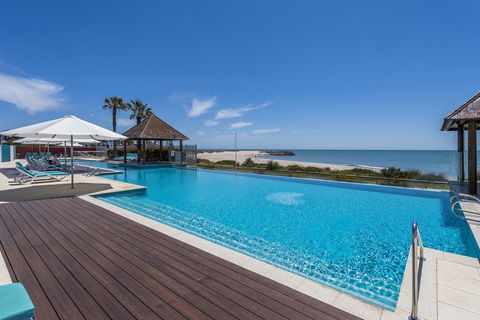 A 406 FANTASTIC OCEAN BEACH And MARINA VIEW APT - MANDURAH - Accommodation in Brisbane 1