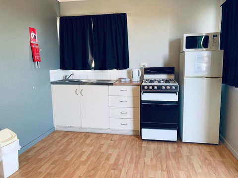 Shark Bay Cottages - Accommodation in Brisbane 15