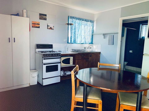 Shark Bay Cottages - Accommodation in Brisbane 29