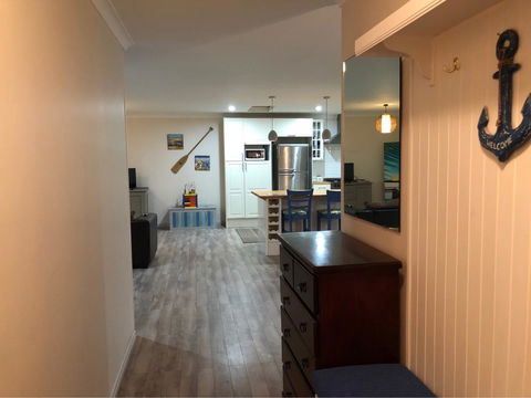 Halls Head Beach House - Accommodation in Brisbane 2