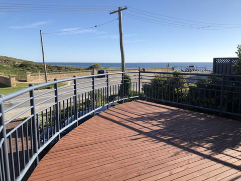 Halls Head Beach House - Accommodation in Brisbane 0